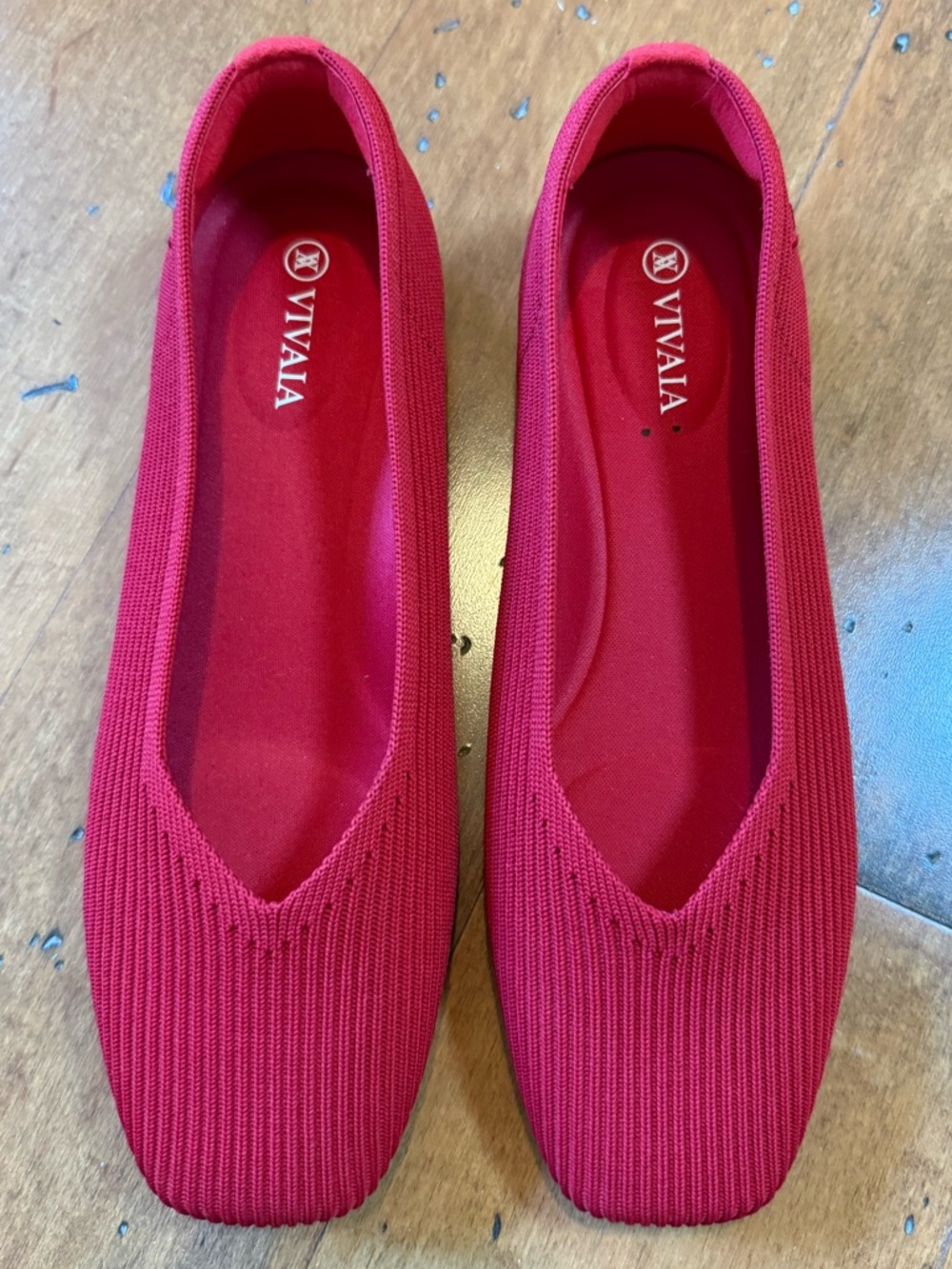 Vivaia Margot 2.0 Red Square Toe V-Cut Flat Shoes Size 37.5